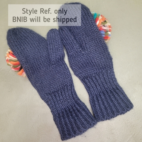 😊asos🧤🌈 Oversized Rainbow Pom Pom Mitten [BNIB]🧤❤️ - Picture 4 of 8